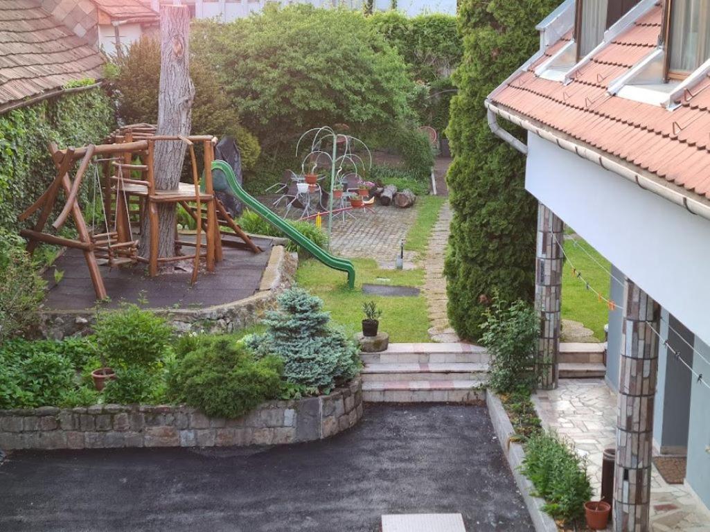 Szekely Vendeghaz Hotel Esztergom Exterior photo